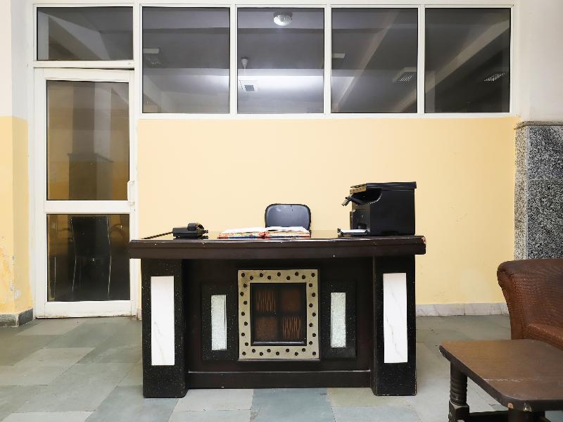 Oyo 28126 Charanpahari Hotel New Delhi Luaran gambar