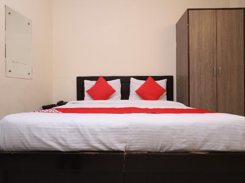 Oyo 28126 Charanpahari Hotel New Delhi Luaran gambar